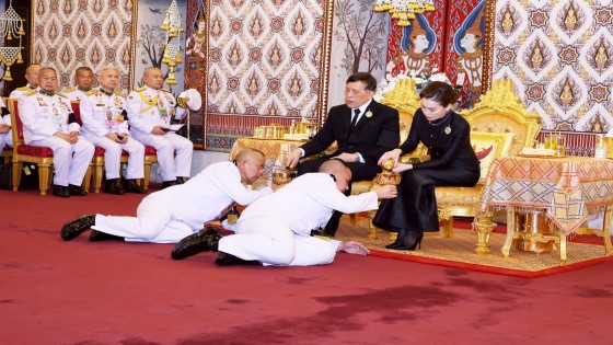 ในหลวง พระราชินี ทรงบำเพ็ญพระราชกุศล พระพิธีธรรมสวดพระอภิธรรมพระบรมศพ "สมเด็จพระพันปีหลวง"