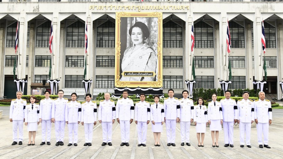 กทม. จัดพิธีบำเพ็ญกุศลถวายพระราชกุศลครบ 15 วัน "ปัณรสมวาร" เนื่องในวันสวรรคต "พระพันปีหลวง"